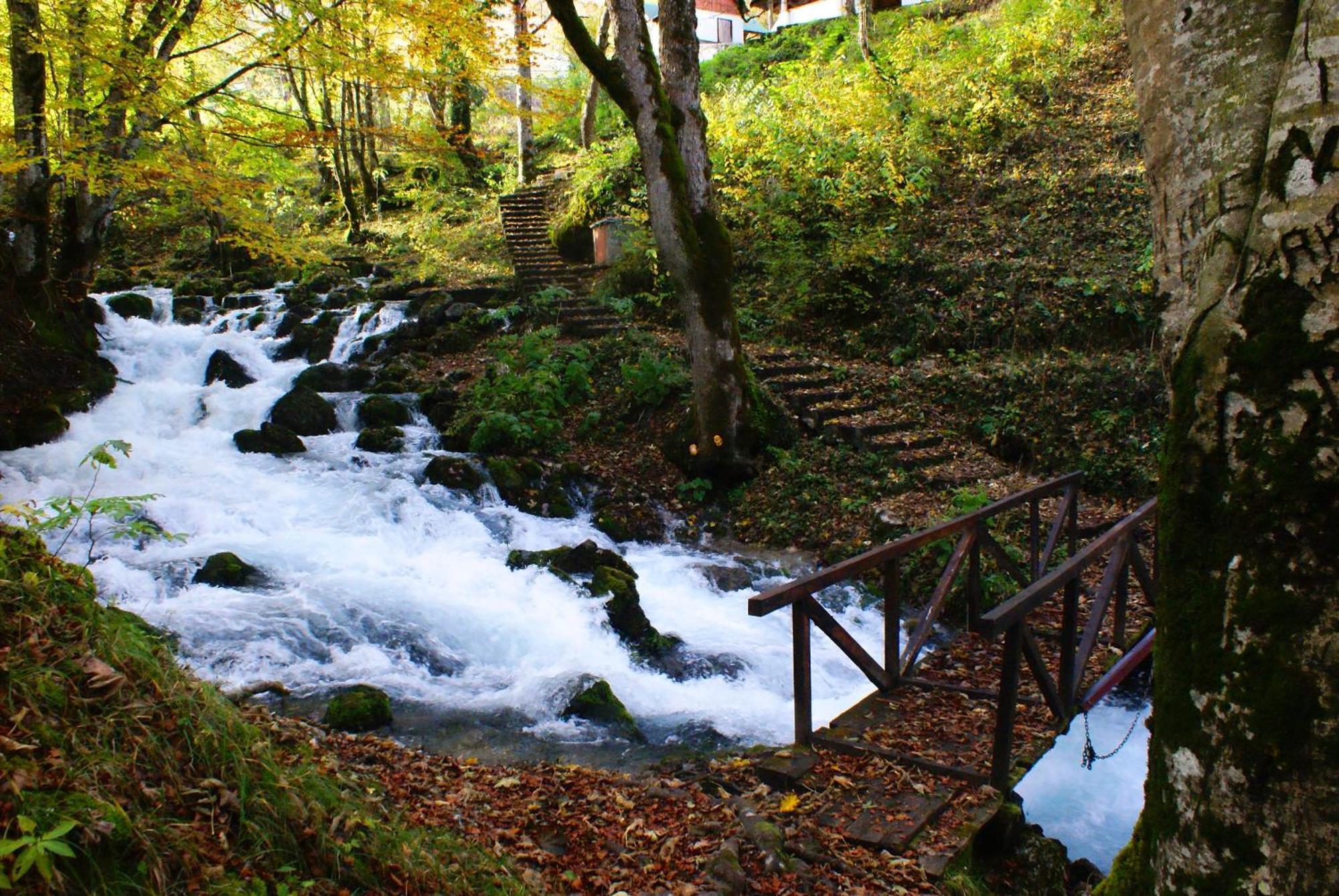 Hotel Ravnjak Dobrilovina Εξωτερικό φωτογραφία