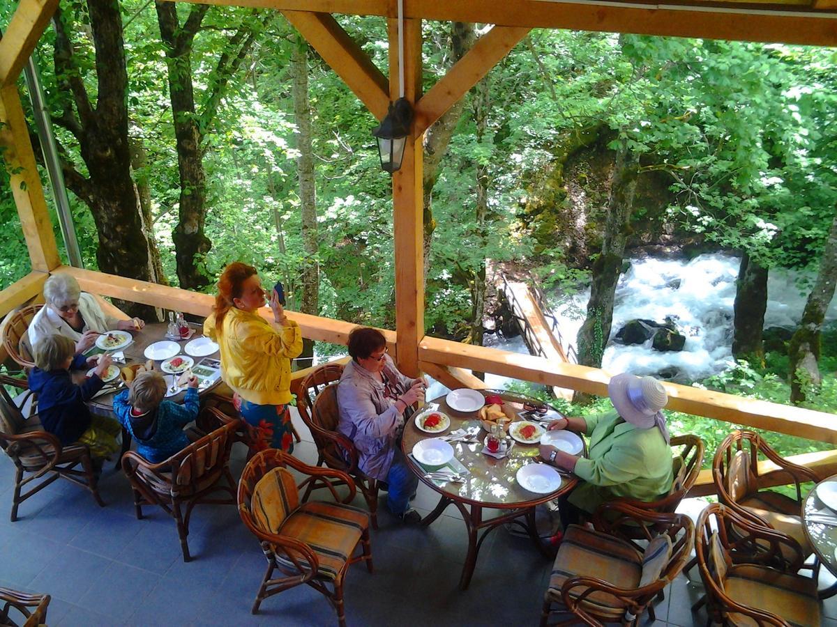 Hotel Ravnjak Dobrilovina Εξωτερικό φωτογραφία
